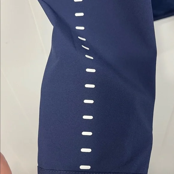 Under Armor Mens Cold Gear Jacket L Navy Blue White 1/2 Front Zip Pockets EUC - Picture 6 of 15